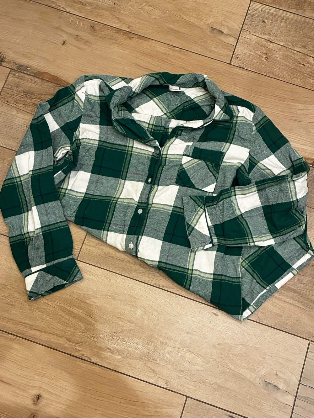 Liz Claiborne Green White Plaid Button-Up Sleep Shirt
